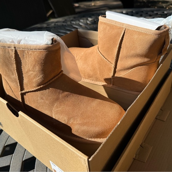 UGG W Classic Mini Platform Size 8 - Picture 10 of 14